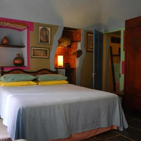 Emilia Bed & Breakfast *